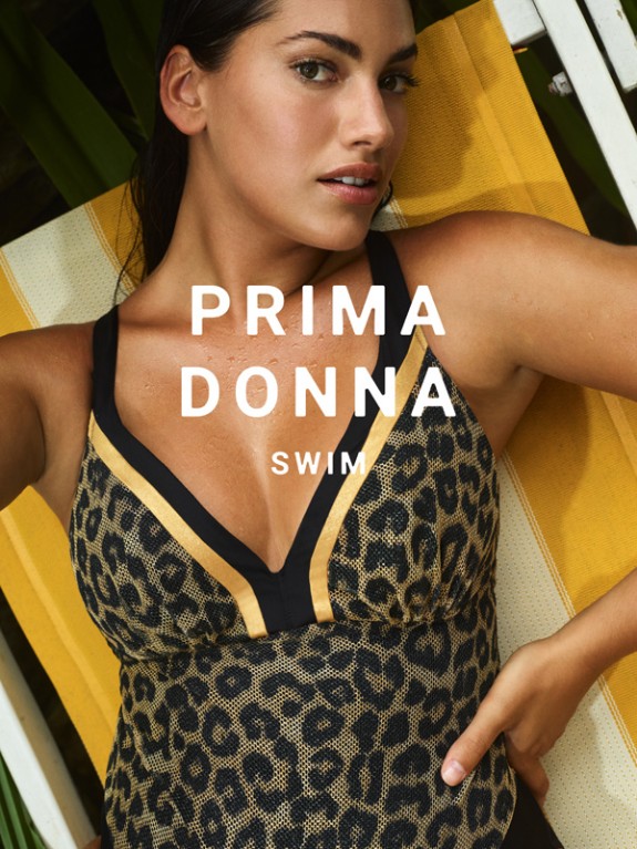 lagoon embourg- prima donna-swim-kiribati  