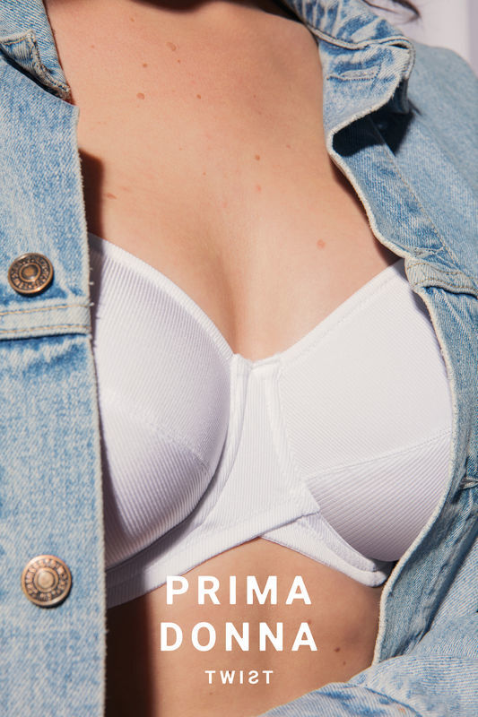 lagoon-embourg-prima donna twist-star blanc lagoon-embourg-prima donna twist-star blanc