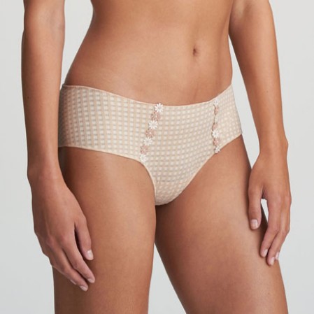 lagoon-embourg-marie jo-avero tiny hotpants